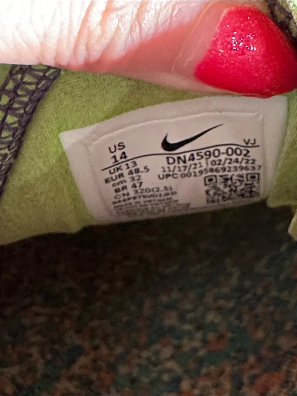 Nike Men’s Light Green Nike Air Max Terrascape Plus sneakers